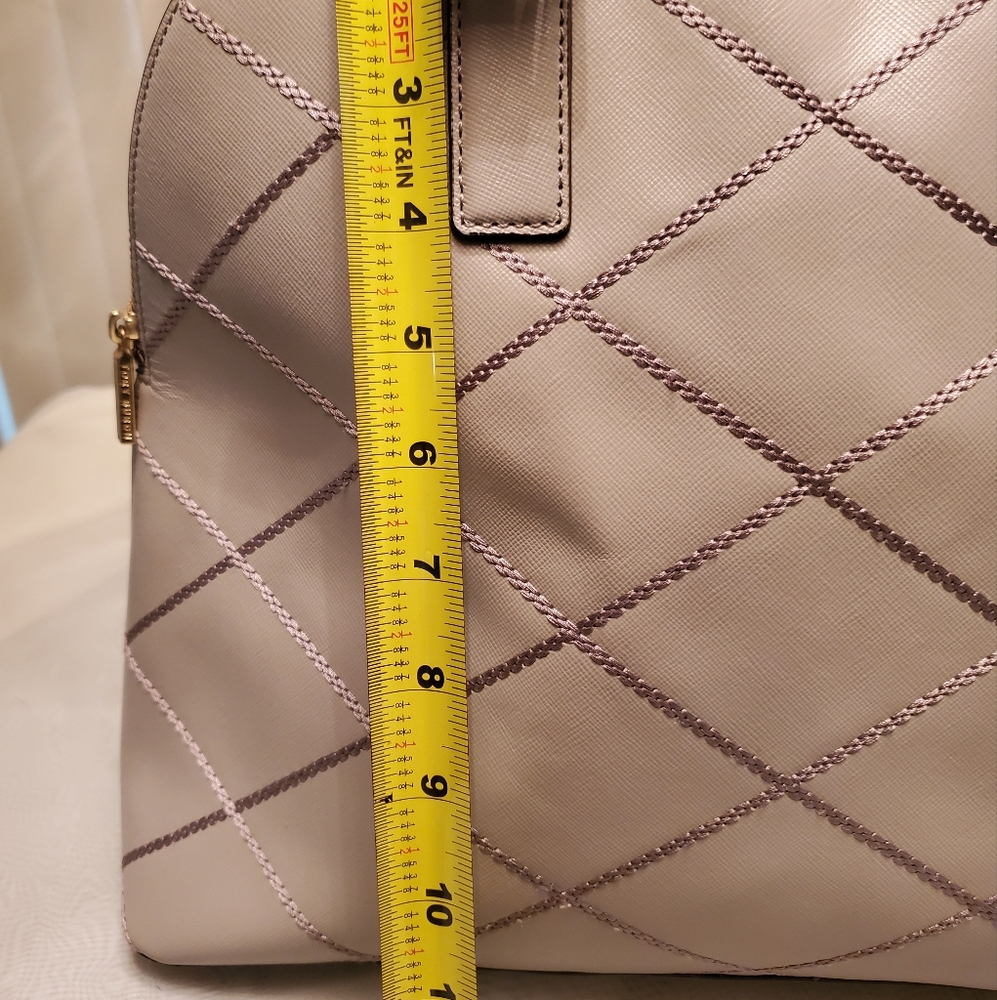 ☑️TORY BURCH GRAY ROBINSON DOME SATCHEL GORGEOUS EUC - Picture 12 of 13